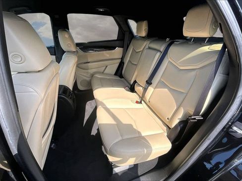 Used 2017 Cadillac XT5 FWD image 22