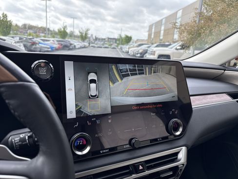 Used 2024 Lexus RX 350 AWD image 25