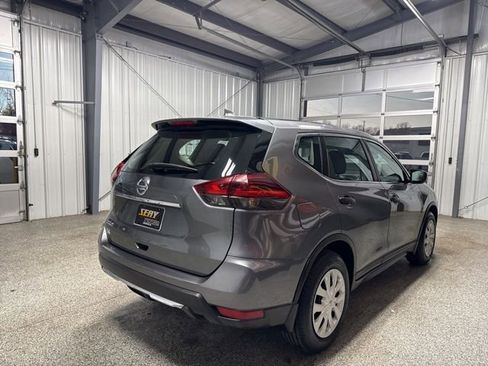 Used 2020 Nissan Rogue S image 20