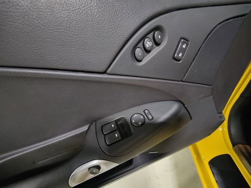 Used 2006 Chevrolet Corvette Z06 w/ Preferred Equipment Group image 24