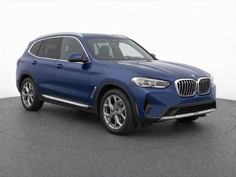 Used 2022 BMW X3 xDrive30i w/ Premium Package AWD/4WD image 2