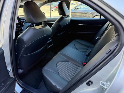 Used 2023 Toyota Camry SE image 29