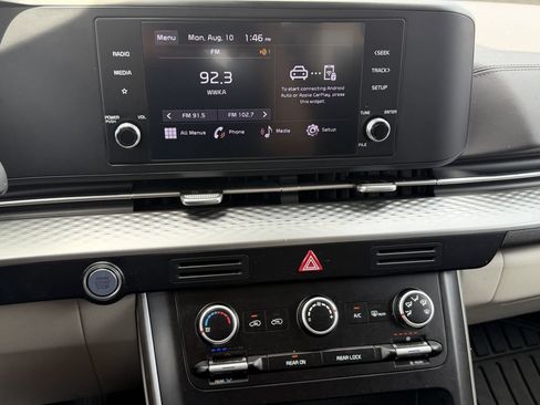 Certified 2024 Kia Carnival LX FWD image 25