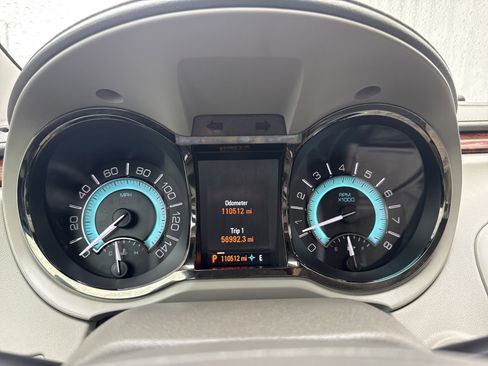 Used 2013 Buick LaCrosse Touring image 18