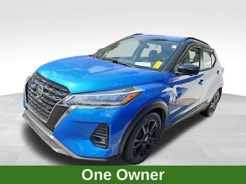 Used 2021 Nissan Kicks SR image 3