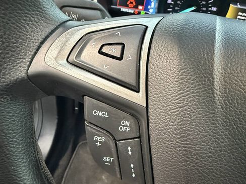 Used 2019 Ford Fusion SE image 34