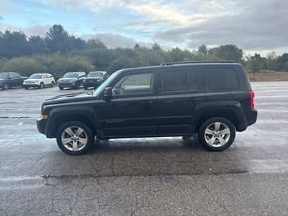 Used 2014 Jeep Patriot Latitude w/ Sun/Sound Group
