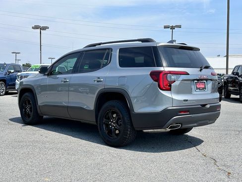 Used 2023 GMC Acadia AT4 w/ Technology Package AWD/4WD image 8