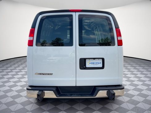 Certified 2025 Chevrolet Express 2500 w/ Driver Convenience Package RWD image 11