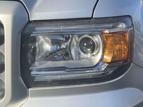 Used 2015 GMC Canyon SLE w/ All-Terrain Package image 4