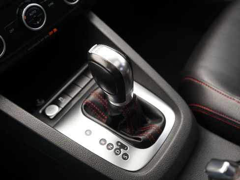 Used 2013 Volkswagen Jetta GLI Autobahn FWD image 21