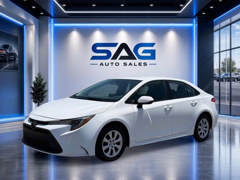 Used 2023 Toyota Corolla LE FWD image 9