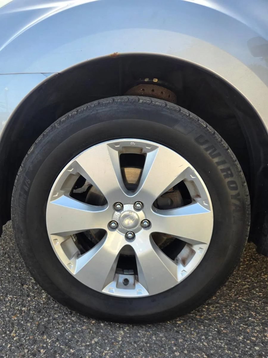 Used 2010 Subaru Outback 2.5i Limited AWD/4WD image 20