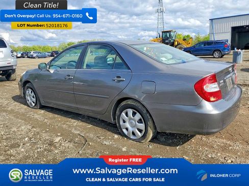 Used 2004 Toyota Camry FWD image 3