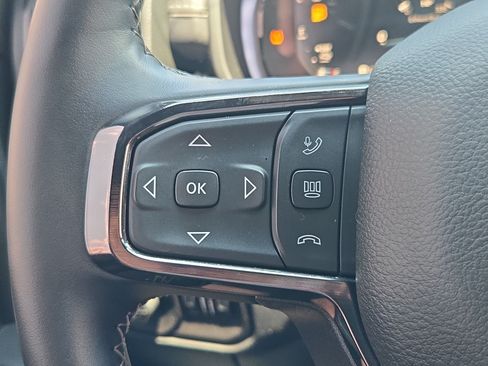 Used 2025 RAM 2500 Limited AWD/4WD image 19