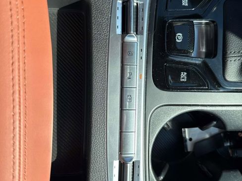 Used 2025 Kia Carnival SX Prestige FWD image 41