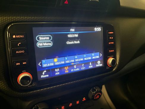Used 2022 Nissan Kicks SV FWD image 12