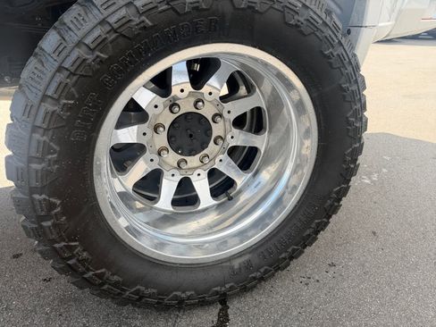 Used 2022 Chevrolet Silverado 3500 LTZ w/ LTZ Plus Package AWD/4WD image 13