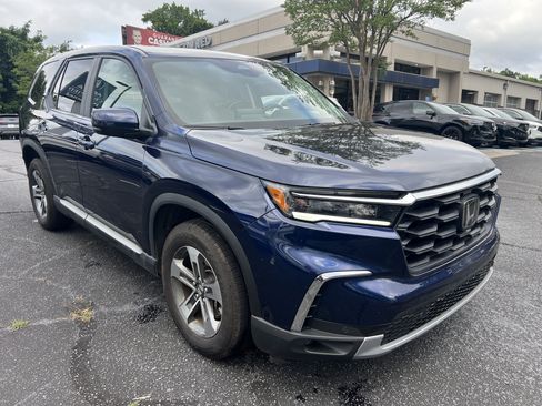 Used 2025 Honda Pilot EX-L image 7