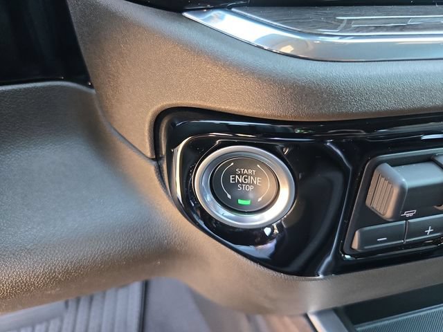 Used 2024 Chevrolet Silverado 1500 LTZ RWD image 16