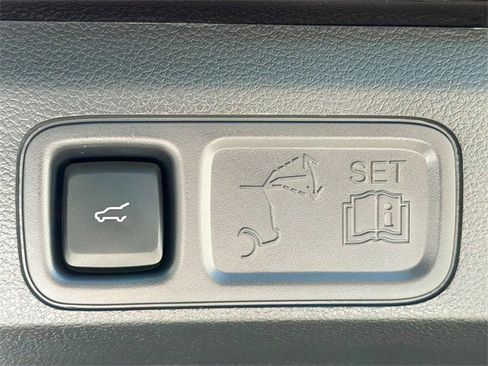 Used 2024 Lincoln Navigator Reserve image 14