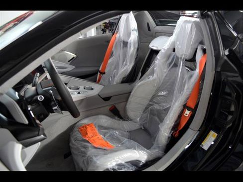 New 2026 Chevrolet Corvette Stingray Premium Conv w/ Z51 Performance Package RWD image 16