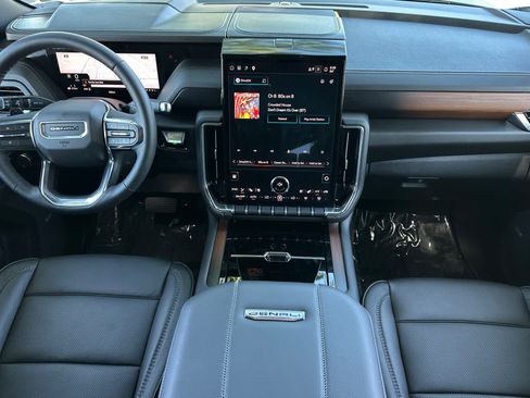 Used 2026 GMC Yukon XL Denali w/ Sun & Power Step Package AWD/4WD image 12