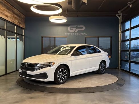 Used 2024 Volkswagen Jetta S FWD image 7