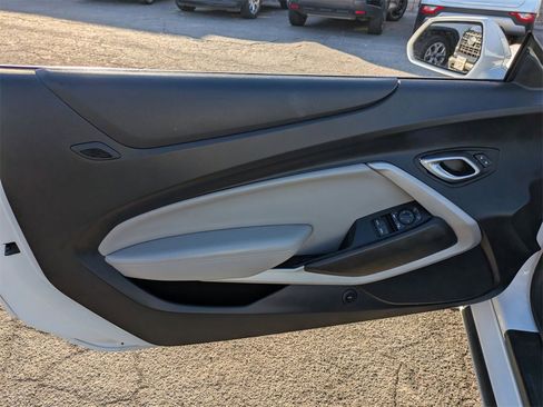 Used 2023 Chevrolet Camaro LT image 11