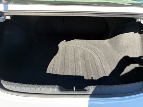 Used 2025 Hyundai Elantra SEL image 27