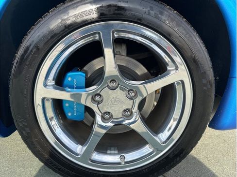 Used 2000 Chevrolet Corvette Coupe w/ Memory Pkg image 17