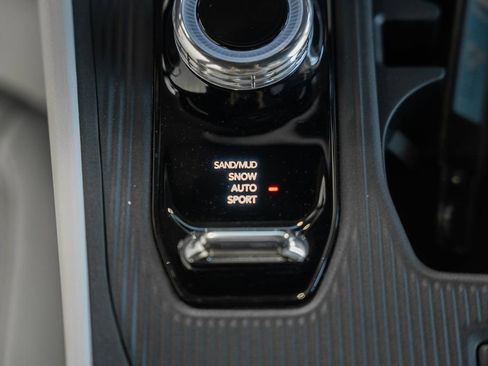 New 2026 Jeep Cherokee Overland w/ Trailer Tow Group AWD/4WD image 27