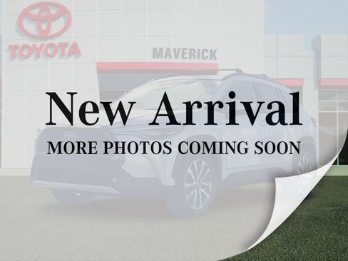 Used 2023 Toyota Corolla Cross XLE w/ Convenience Package AWD/4WD image 1