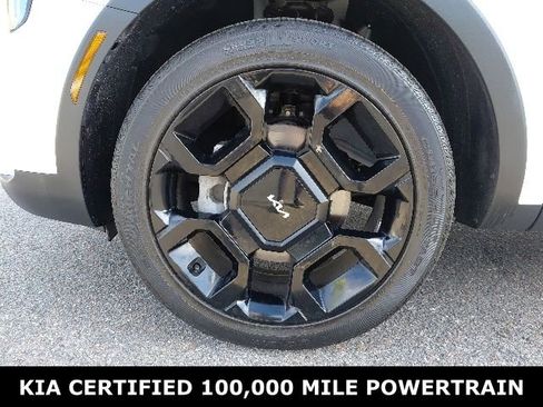 Certified 2024 Kia Sorento X-Line EX AWD/4WD image 10