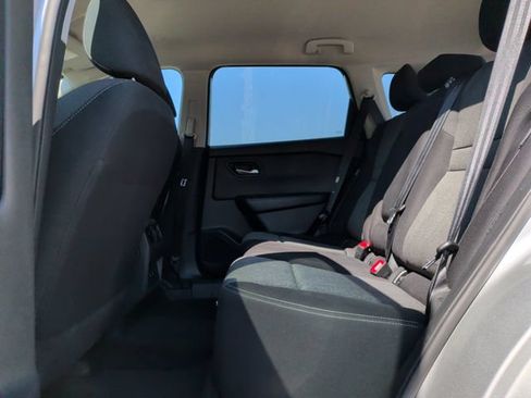 Used 2024 Nissan Rogue SV FWD image 23