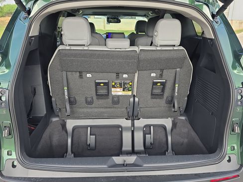 New 2026 Toyota Sienna XLE FWD image 30
