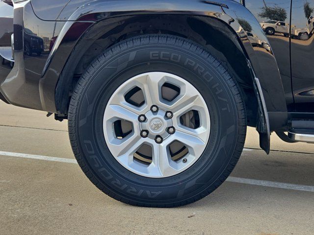 Used 2016 Toyota 4Runner SR5 Premium RWD image 23