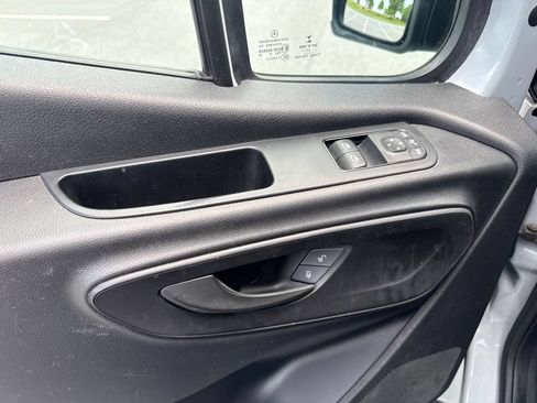 Used 2023 Mercedes-Benz Sprinter 1500 image 15