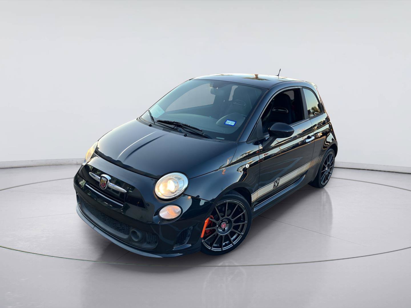 Used 2013 FIAT 500 Abarth w/ Comfort/Convenience Group FWD image 1