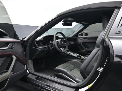 Used 2025 Porsche 911 Targa 4 GTS AWD/4WD image 4