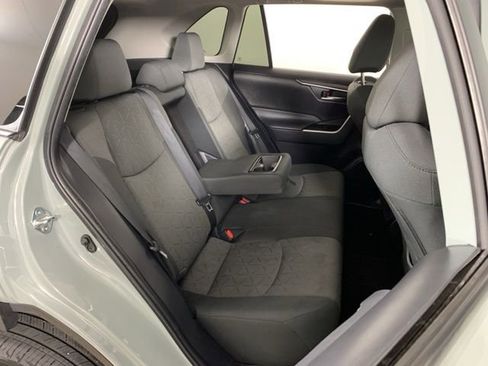 Used 2022 Toyota RAV4 XLE w/ Convenience Package AWD/4WD image 37