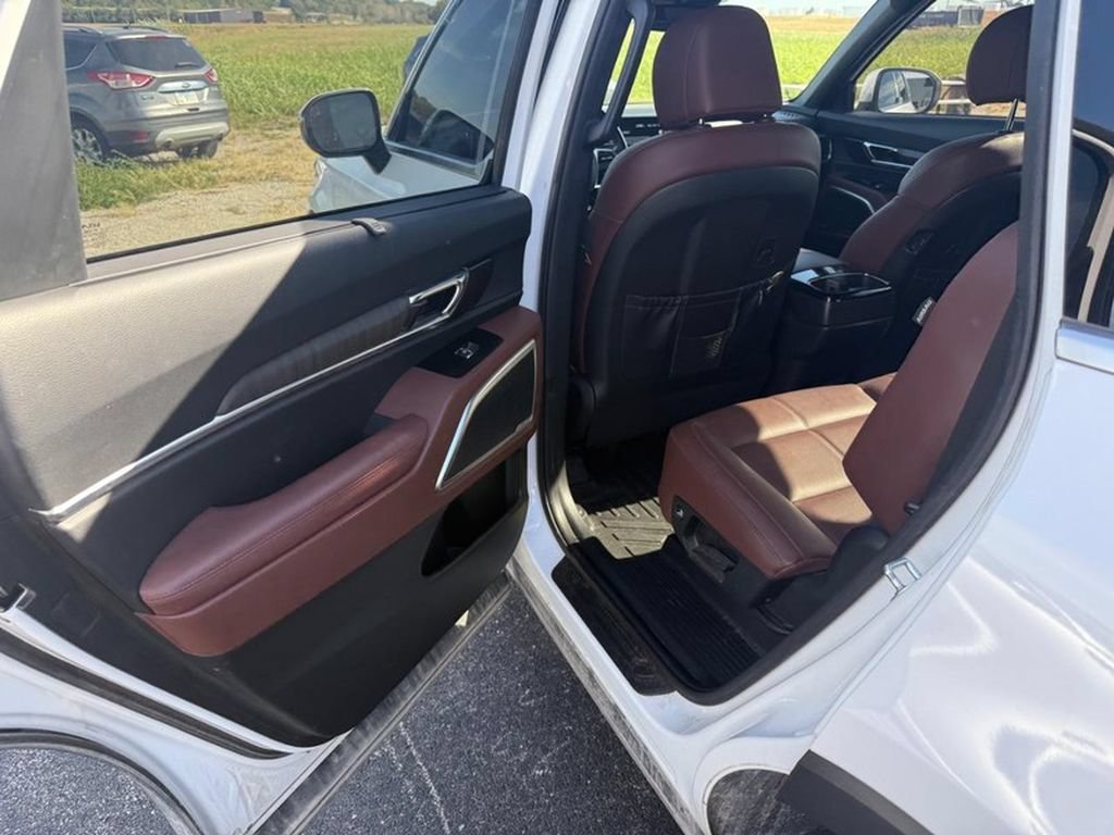 Used 2023 Kia Telluride EX FWD image 28
