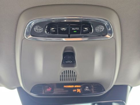 Used 2022 Volvo XC90 T8 Inscription Expression w/ Advanced Package image 34