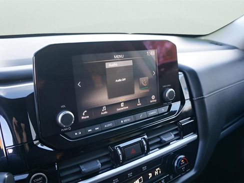 Used 2022 Nissan Pathfinder S image 24