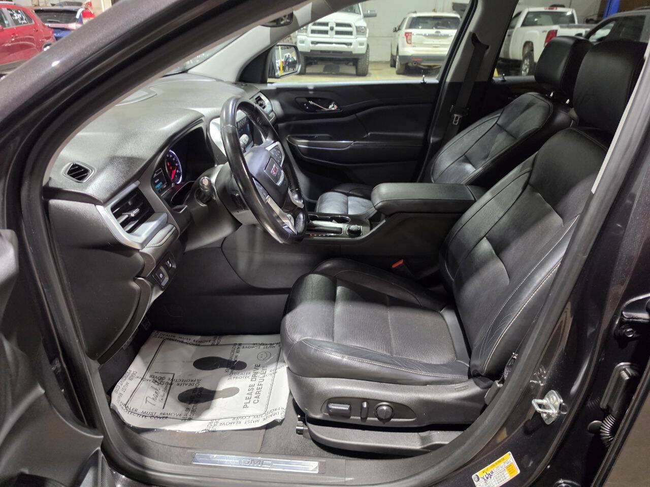 Used 2019 GMC Acadia SLT AWD/4WD image 25