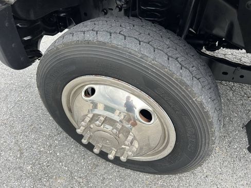 Used 2013 Ford F450 XL AWD/4WD image 11