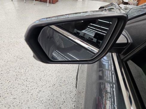 Used 2018 Chevrolet Equinox LT image 38