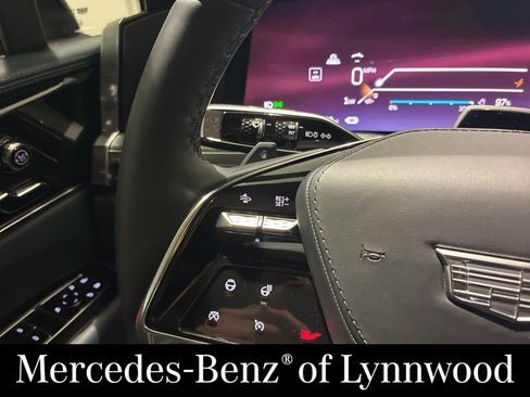 Used 2025 Cadillac Escalade IQ Sport 2 AWD/4WD image 21