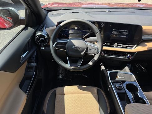 New 2025 Chevrolet Equinox ACTIV w/ Convenience Package III image 17