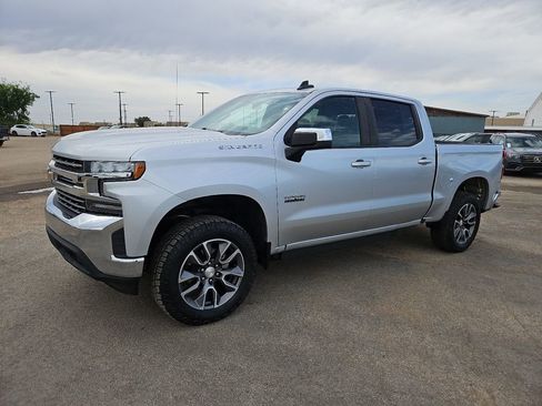 Used 2020 Chevrolet Silverado 1500 LT w/ Texas Edition RWD image 2